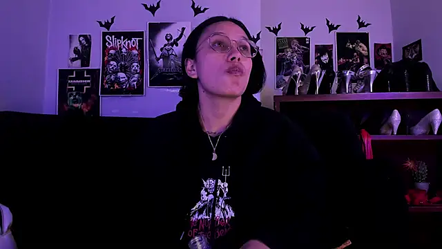 Snapshot of lilith-deveraux chatting on June 30, 2026, 4:46 am lilith-deveraux online show from June 30, 2026, 4:46 am