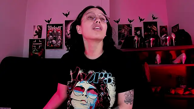 Snapshot of lilith-deveraux chatting on July 15, 2026, 4:56 pm lilith-deveraux online show from July 15, 2026, 4:56 pm