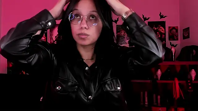 Snapshot of lilith-deveraux chatting on July 24, 2026, 3:54 pm lilith-deveraux online show from July 24, 2026, 3:54 pm
