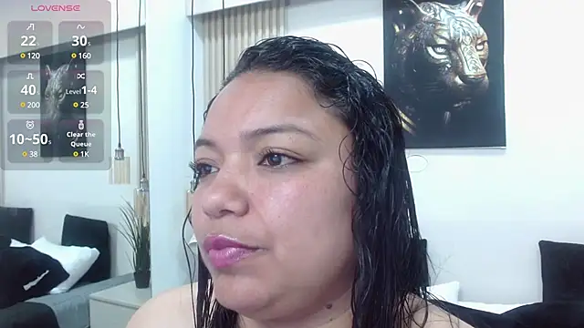 Snapshot of virtual_charm chatting on January 13, 2025, 1:39 pm virtual charm online show from January 13, 2025, 1:39 pm