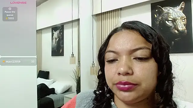 Snapshot of virtual_charm chatting on January 17, 2025, 5:19 pm virtual charm online show from January 17, 2025, 5:19 pm