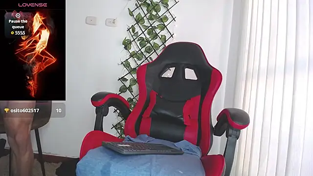 darkviper26 online show from September 14, 2025, 12:48 pm