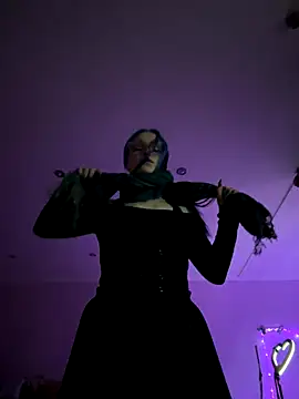 MaddisonHaas online show from December 17, 2025, 3:01 am