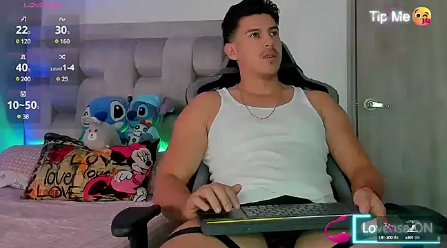 victor vixen online show from January 17, 2025, 3:22 pm