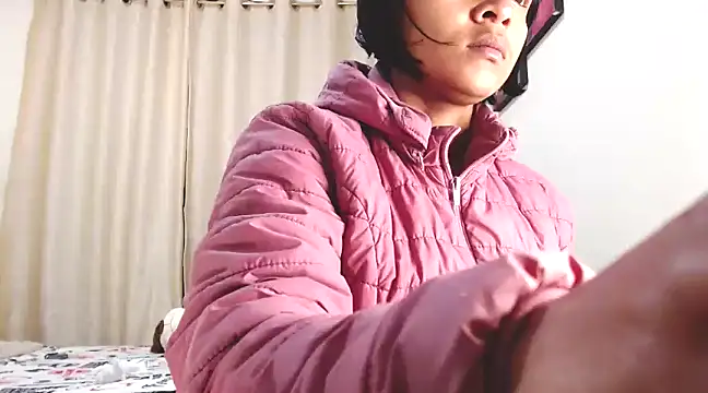 Snapshot of Samary_thomas chatting on March 22, 2025, 11:31 pm Samary thomas online show from March 22, 2025, 11:31 pm