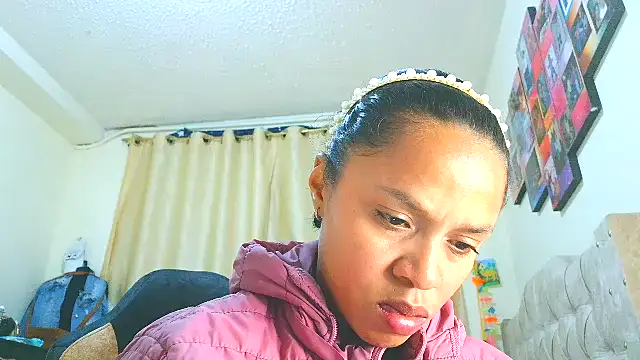 Snapshot of Samary_thomas chatting on September 25, 2025, 12:47 am Samary thomas online show from September 25, 2025, 12:47 am