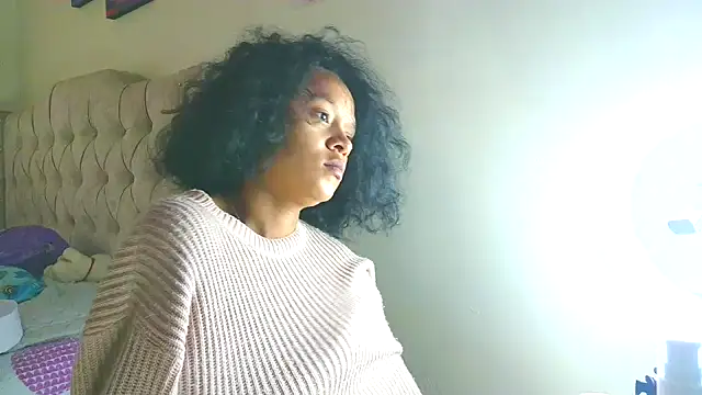Snapshot of Samary_thomas chatting on September 25, 2025, 10:13 pm Samary thomas online show from September 25, 2025, 10:13 pm