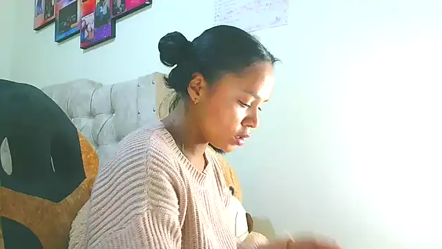Snapshot of Samary_thomas chatting on September 27, 2025, 1:10 am Samary thomas online show from September 27, 2025, 1:10 am