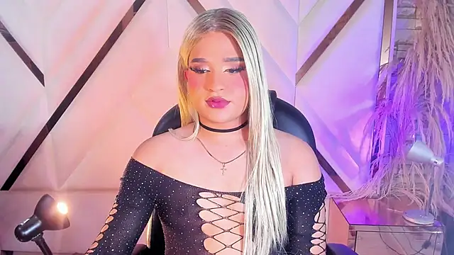 Elody Preysler69 online show from December 16, 2025, 3:44 am