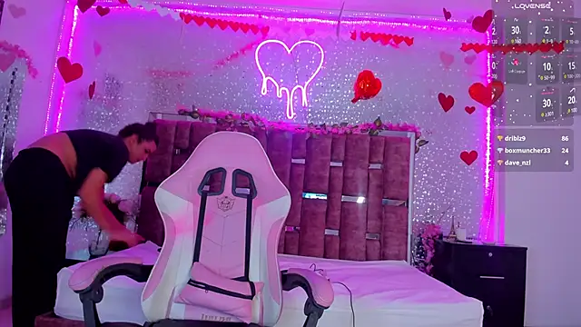 KylieVictoria online show from February 19, 2025, 10:45 am