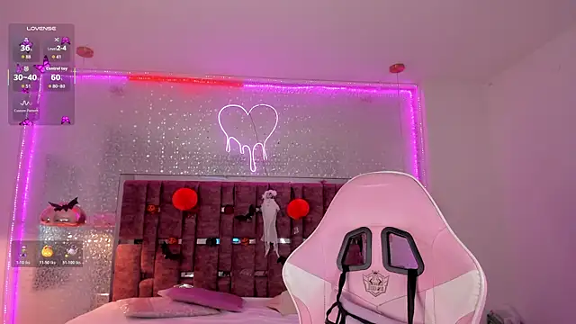 KylieVictoria online show from October 29, 2025, 5:31 am