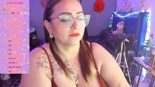 Ivonnee   online show from December 30, 2024, 7:48 am