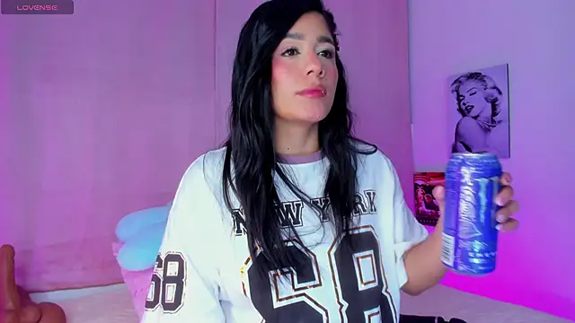 Snapshot of tellmebri chatting on September 22, 2025, 6:37 am tellmebri online show from September 22, 2025, 6:37 am