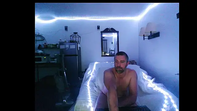 Snapshot of Cooperstone chatting on December 9, 2024, 9:58 pm Cooperstone online show from December 9, 2024, 9:58 pm