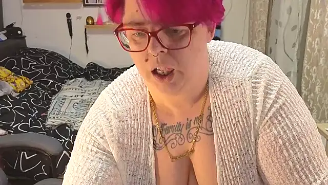 Snapshot of SunshineLexi chatting on February 18, 2025, 7:19 pm SunshineLexi online show from February 18, 2025, 7:19 pm