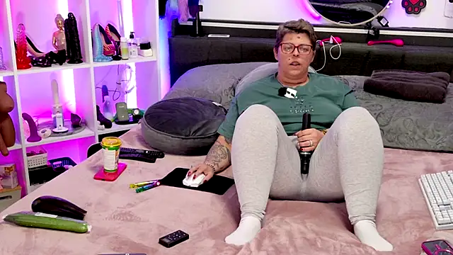 SunshineLexi online show from February 5, 2026, 2:54 pm