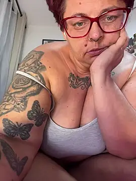 Snapshot of SunshineLexi chatting on June 6, 2026, 7:29 pm SunshineLexi online show from June 6, 2026, 7:29 pm