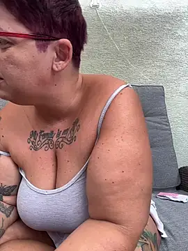SunshineLexi online show from July 8, 2026, 5:56 am