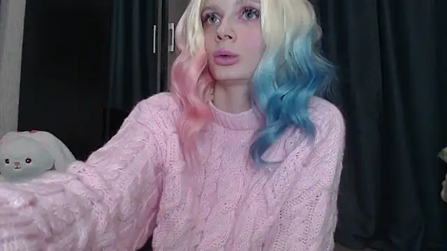 Snapshot of Effi_18 chatting on October 26, 2025, 6:14 pm Effi 18 online show from October 26, 2025, 6:14 pm