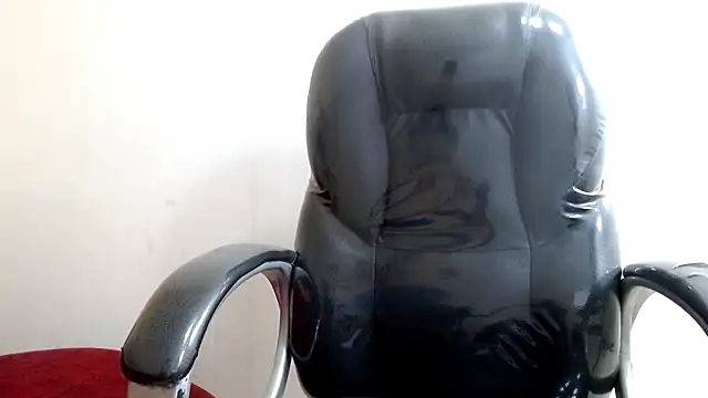 Snapshot of DamiBright chatting on September 19, 2025, 7:14 pm DamiBright online show from September 19, 2025, 7:14 pm