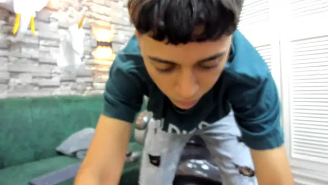 Snapshot of DamiBright chatting on October 10, 2025, 5:56 pm DamiBright online show from October 10, 2025, 5:56 pm