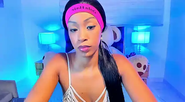 IsabelaRoss online show from March 11, 2025, 7:47 pm