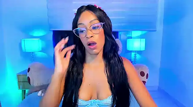 IsabelaRoss online show from March 18, 2025, 10:26 pm