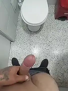 xxierra online show from February 10, 2025, 4:47 pm