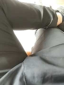 xxierra online show from November 12, 2025, 6:30 pm