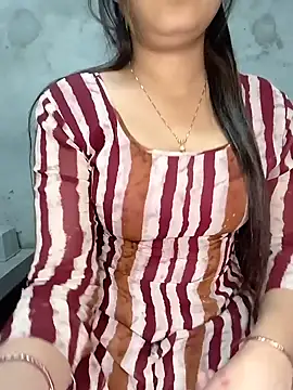 Shanaya Hotty online show from January 28, 2025, 8:47 pm