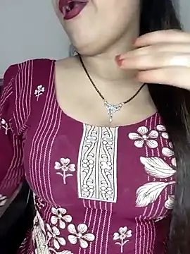 Shanaya Hotty online show from October 19, 2025, 8:42 pm