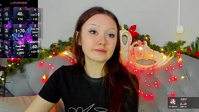 Snapshot of MiriaamWhite chatting on December 25, 2024, 4:12 am MiriaamWhite online show from December 25, 2024, 4:12 am