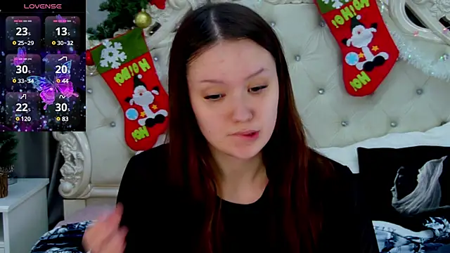 Snapshot of MiriaamWhite chatting on January 4, 2025, 9:00 am MiriaamWhite online show from January 4, 2025, 9:00 am