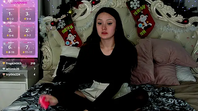 Snapshot of MiriaamWhite chatting on January 16, 2025, 10:23 pm MiriaamWhite online show from January 16, 2025, 10:23 pm