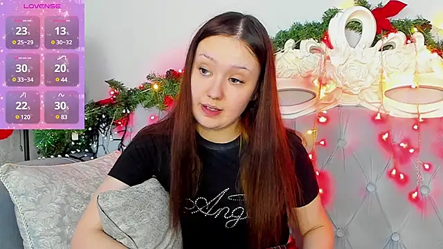 Snapshot of MiriaamWhite chatting on January 20, 2025, 1:53 pm MiriaamWhite online show from January 20, 2025, 1:53 pm