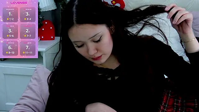 Snapshot of MiriaamWhite chatting on January 21, 2025, 2:26 pm MiriaamWhite online show from January 21, 2025, 2:26 pm