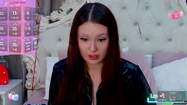 Snapshot of MiriaamWhite chatting on February 28, 2025, 2:31 pm MiriaamWhite online show from February 28, 2025, 2:31 pm