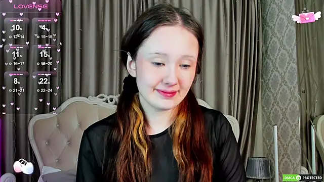 Snapshot of MiriaamWhite chatting on March 21, 2025, 3:33 am MiriaamWhite online show from March 21, 2025, 3:33 am