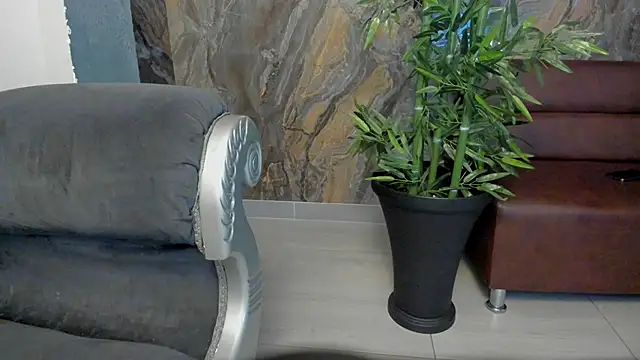 Snapshot of Alahia_Dangelo chatting on October 2, 2025, 7:21 pm Alahia Dangelo online show from October 2, 2025, 7:21 pm