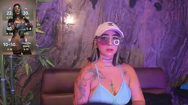 Snapshot of Alahia_Dangelo chatting on October 22, 2025, 5:34 pm Alahia Dangelo online show from October 22, 2025, 5:34 pm