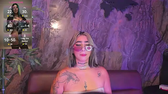 Snapshot of Alahia_Dangelo chatting on October 23, 2025, 5:23 pm Alahia Dangelo online show from October 23, 2025, 5:23 pm