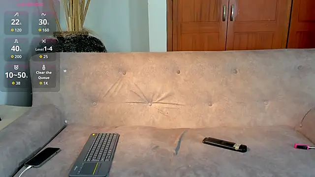  maria foxx  online show from October 25, 2025, 7:19 pm