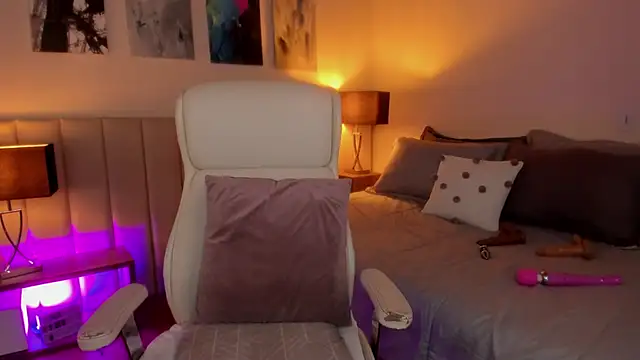 DaniRousse online show from January 9, 2026, 4:21 pm