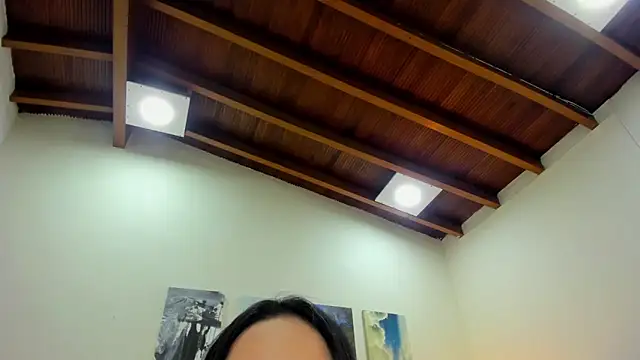 Snapshot of DaniRousse chatting on March 22, 2026, 8:01 pm DaniRousse online show from March 22, 2026, 8:01 pm