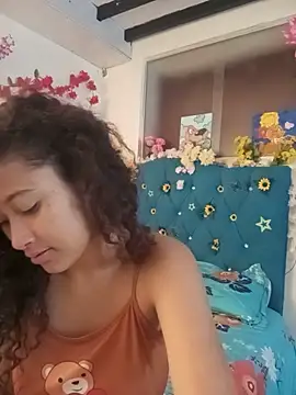 Milkdulce1 online show from June 15, 2026, 2:52 pm