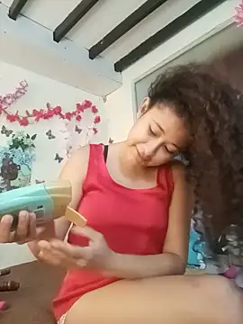 Milkdulce1 online show from June 16, 2026, 1:36 pm