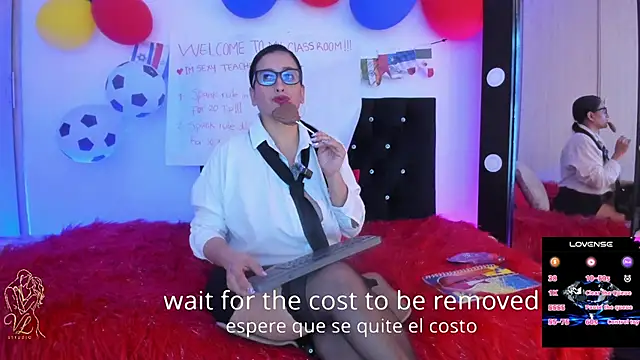 vaiolet triana online show from June 24, 2026, 8:41 pm