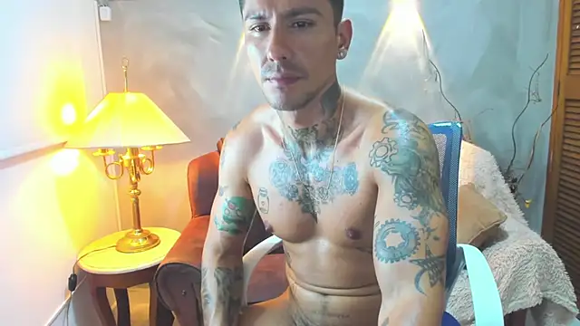 Snapshot of Dylanstonne chatting on January 5, 2025, 11:22 pm Dylanstonne online show from January 5, 2025, 11:22 pm