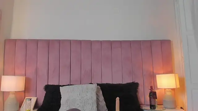 Snapshot of Aleja_arango1 chatting on September 20, 2025, 9:27 pm Aleja arango1 online show from September 20, 2025, 9:27 pm