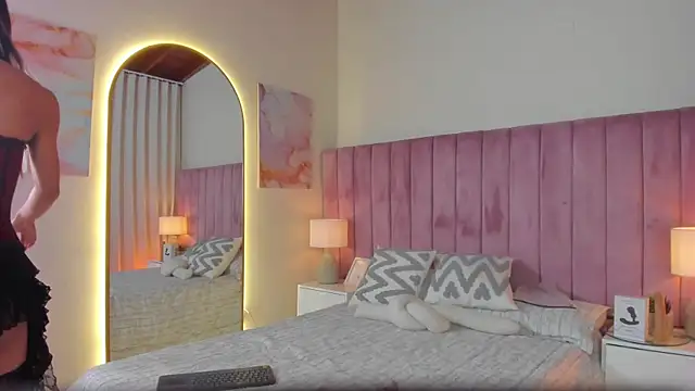 Aleja arango1 online show from January 10, 2026, 7:15 pm